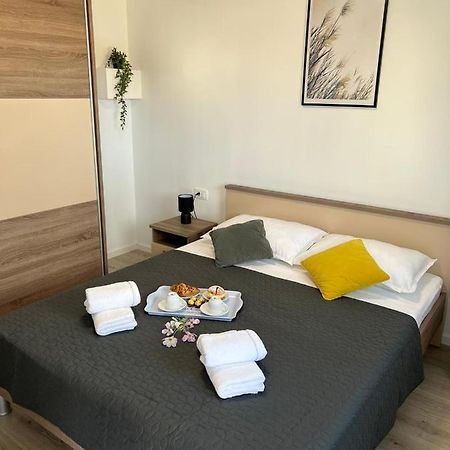 Апартаменти Apartman Ana Crno Екстер'єр фото