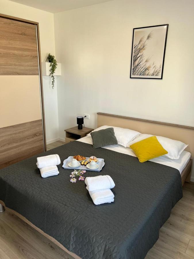 Апартаменти Apartman Ana Crno Екстер'єр фото